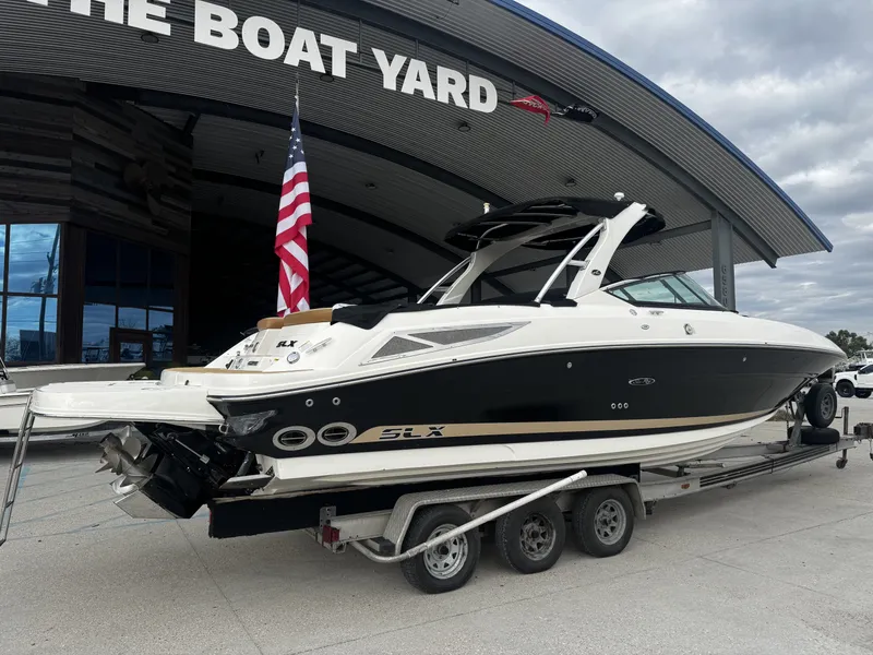 Slide: The Image of Sea Ray 300 SLX 2014 - 3