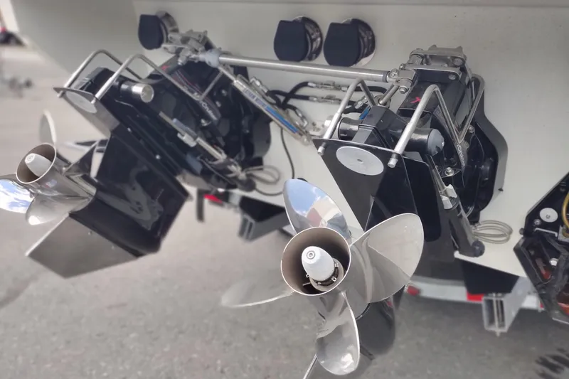 Slide: The Image of 2006 Formula 353 FASTech boat propellers and outdrive system close-up. - 10