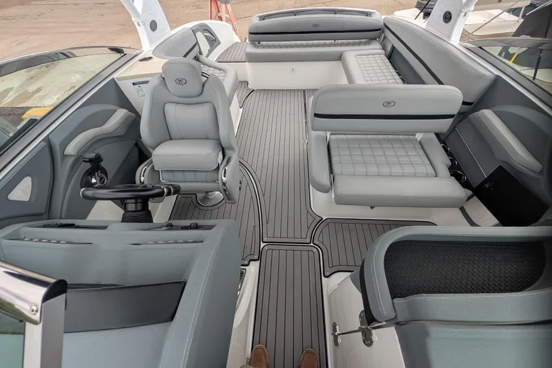 Slide: The Image of 2021 Cobalt R7 Bowrider - 5