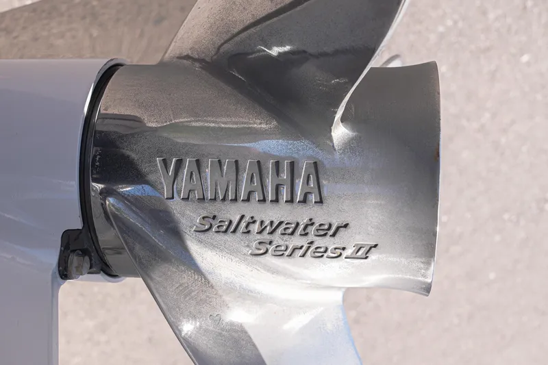 Slide: The Image of Yamaha Saltwater Series II propeller on 2024 NauticStar 292 Legacy boat. - 32