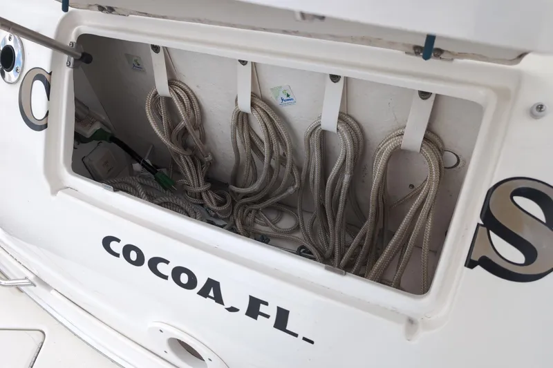 Slide: The Image of Storage compartment of 2005 Sea Ray Sundancer 280 boat in Cocoa, Florida. - 12