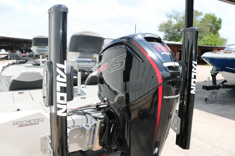 Slide: The Image of 2018 Tracker Pro Team 195 TXW boat with Mercury 115 Pro XS engine and Talon anchors. - 4