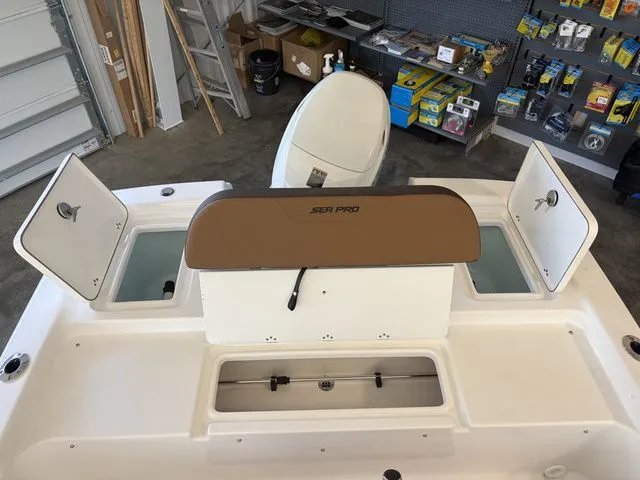 Slide: The Image of Sea Pro 172 Bay 2026 - 11