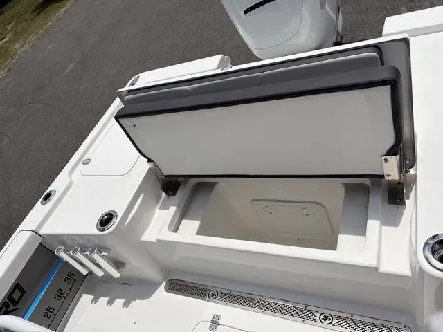 Slide: The Image of Sea Pro 250 Bay Boat 2026 - 20