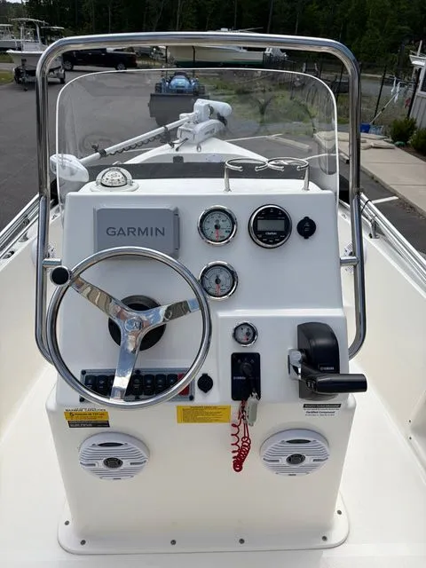 Slide: The Image of Key West 1720 Center Console 2023 - 11
