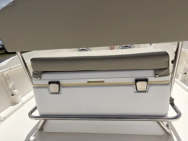 Slide: The Image of Key West 1720 Center Console 2023 - 14