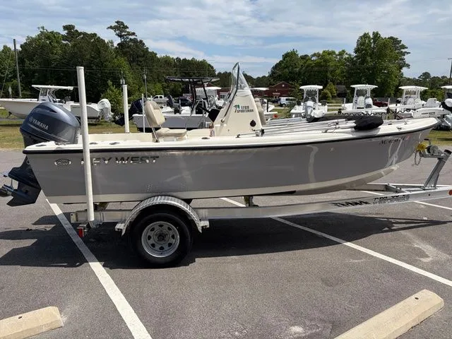 Slide: The Image of Key West 1720 Center Console 2023 - 3
