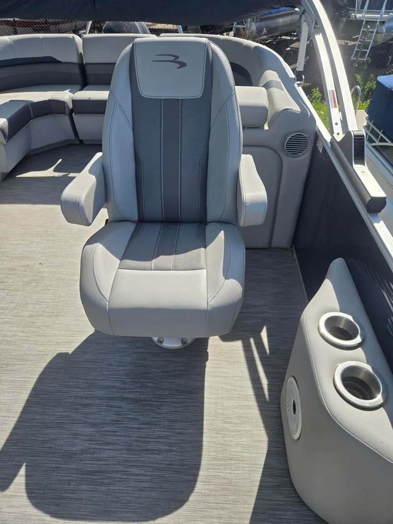 Slide: The Image of Bennington 21SSRX 2020 - 12