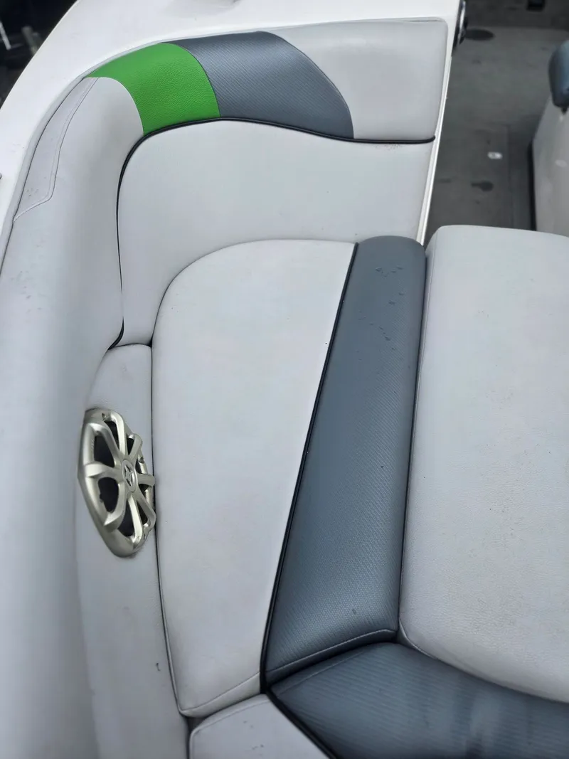 Slide: The Image of Moomba Mobius LSV 2011 - 12