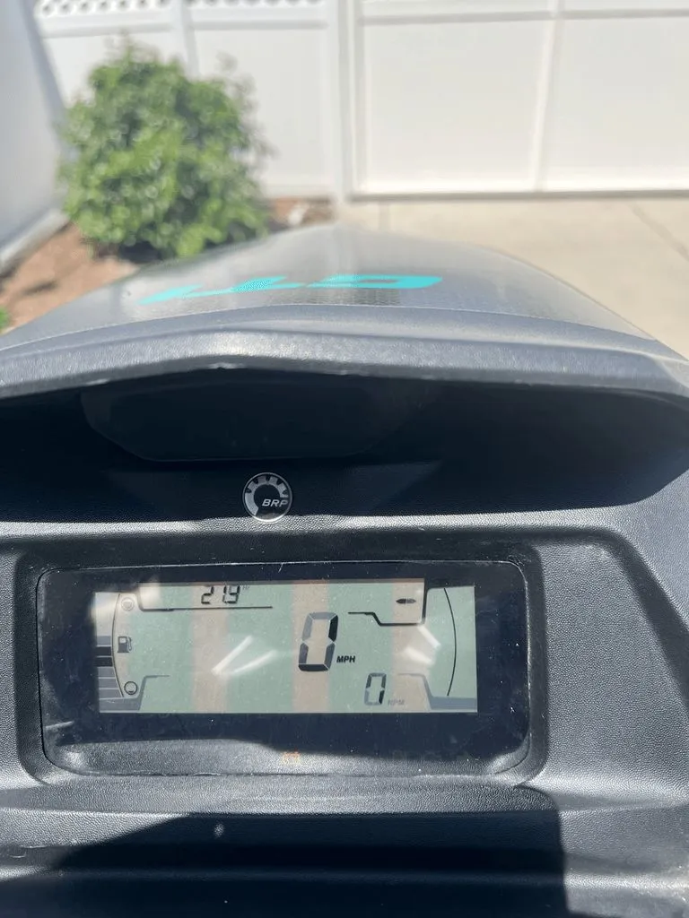 Slide: The Image of Sea-Doo GTI 2023 - 7