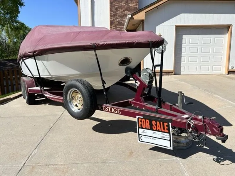 Slide: The Image of Crownline Boats 20 Bow Rider 2002 - 3