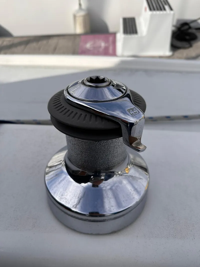 Slide: The Image of Catalina 320 2000 sailboat winch on deck. - 10
