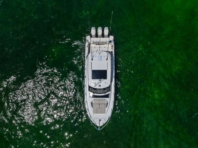Slide: The Image of Boston Whaler 405 Conquest 2023 - 55