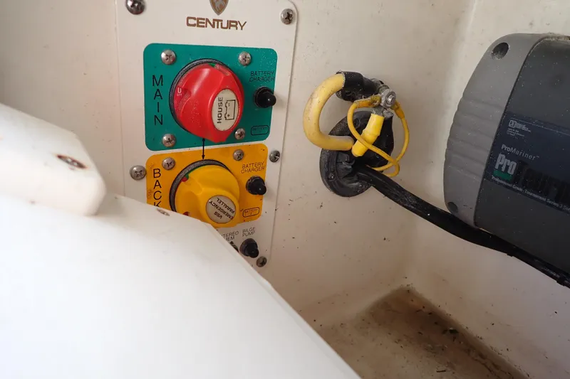 Slide: The Image of Century 2301 Center Console 2015 boat battery switches and wiring setup. - 43