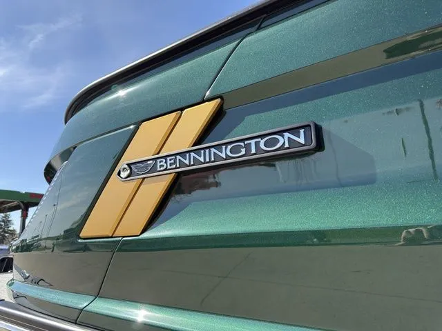 Slide: The Image of Bennington QX 25 QXSBA Tritoon Pontoon 2026 - 9