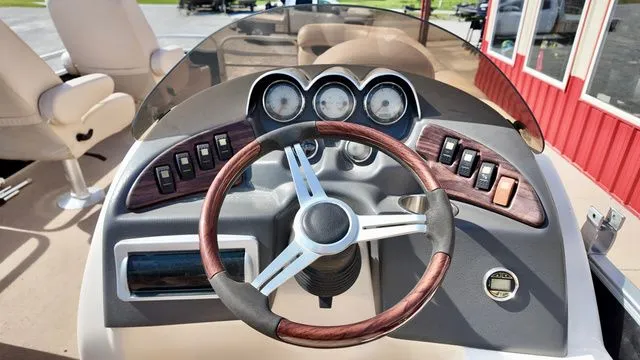 Slide: The Image of Aqua 23Ft Cruise Pontoon Powered By A 115HP Yamaha Four 2011 - 19