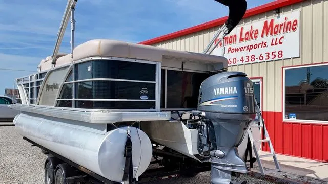Slide: The Image of Godfrey 23Ft Cruise Pontoon Powered By A 115HP Yamaha Four 2011 - 5