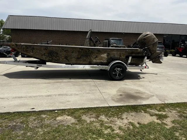 Slide: The Image of Thor LAKE HAMMER 1900CC - KRYPTEK FLYWAYS TWO-TONE 2026 - 7