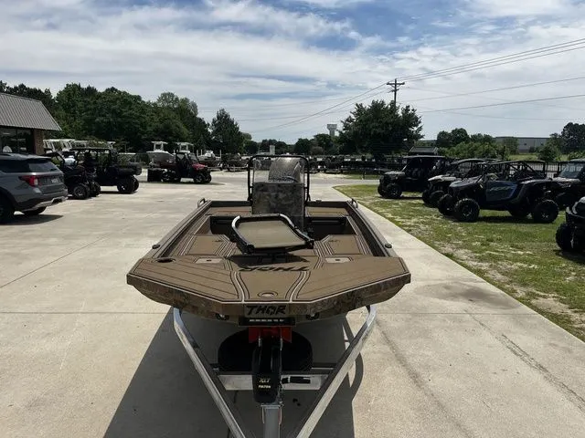 Slide: The Image of Thor LAKE HAMMER 1900CC - KRYPTEK FLYWAYS TWO-TONE 2026 - 8