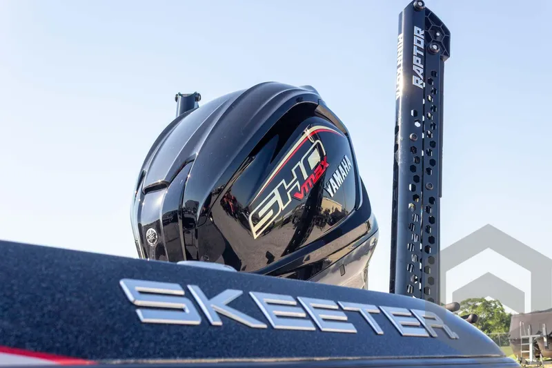 Slide: The Image of 2026 Skeeter ZXE20 boat with Yamaha SHO VMAX engine and Raptor anchor system. - 23
