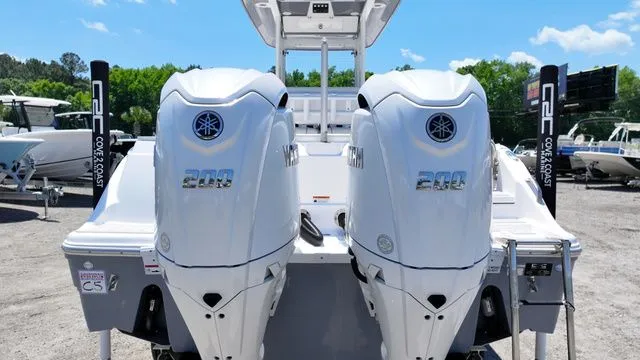 Slide: The Image of Sea Fox 268 Commander 2025 - 4