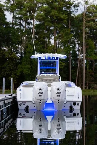 Slide: The Image of Sea Hunt Ultra 275 FS 2026 - 13