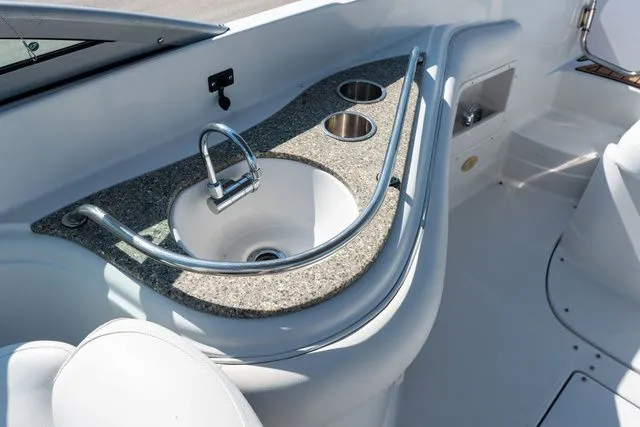 Slide: The Image of Crownline Boats 252EX 2007 - 11