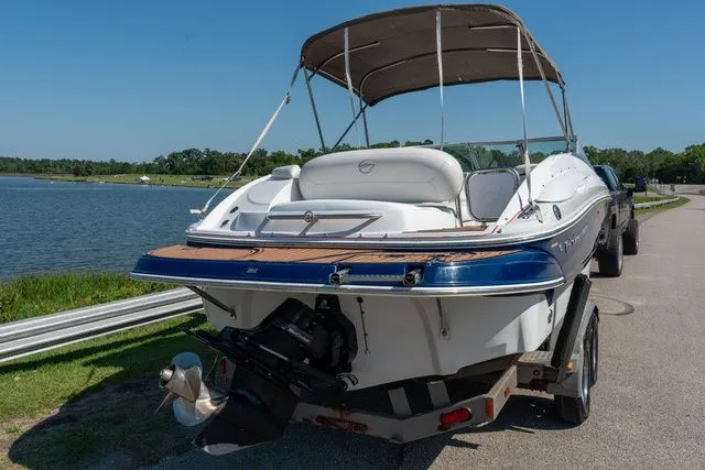 Slide: The Image of Crownline Boats 252EX 2007 - 4