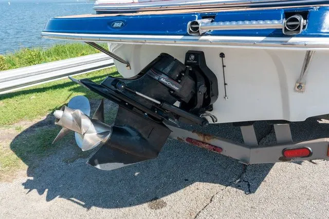 Slide: The Image of Crownline Boats 252EX 2007 - 5