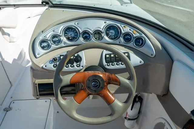 Slide: The Image of Crownline Boats 252EX 2007 - 9