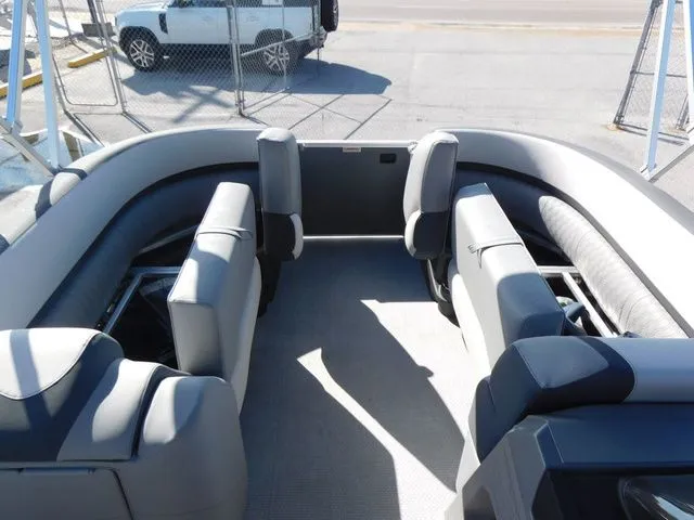 Slide: The Image of Avalon Catalina Quad Lounger Shift 25 FT 2026 - 14