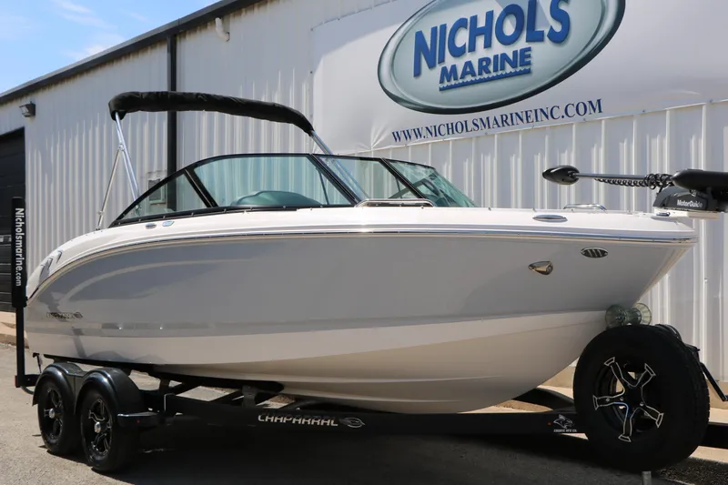 Slide: The Image of 2025 Chaparral 21 SSi Ski & Fish boat on trailer at Nichols Marine. - 5
