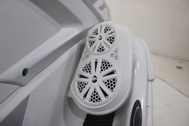 Slide: The Image of Yamaha VX Cruiser HO 2023 - 11