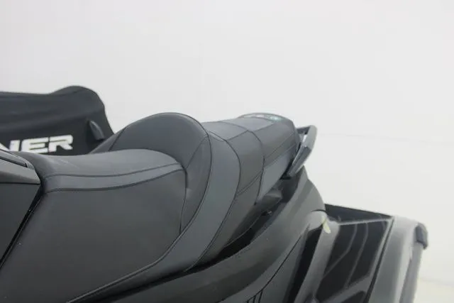 Slide: The Image of Yamaha GP1800R HO 2023 - 12