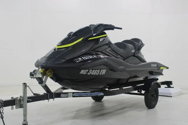 Slide: The Image of Yamaha FX Cruiser SVHO 2021 - 3