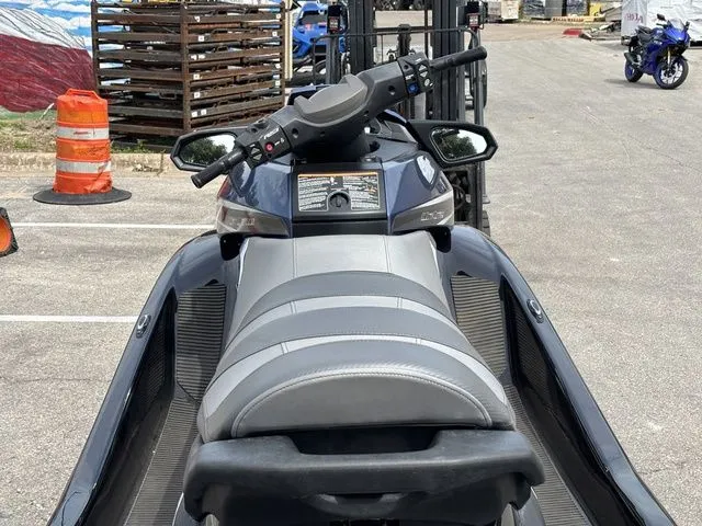 Slide: The Image of Yamaha FX HO 2016 - 11
