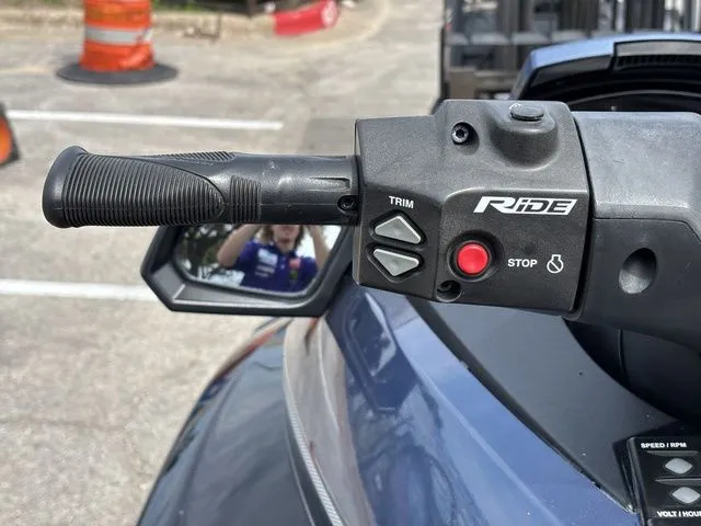 Slide: The Image of Yamaha FX HO 2016 - 14