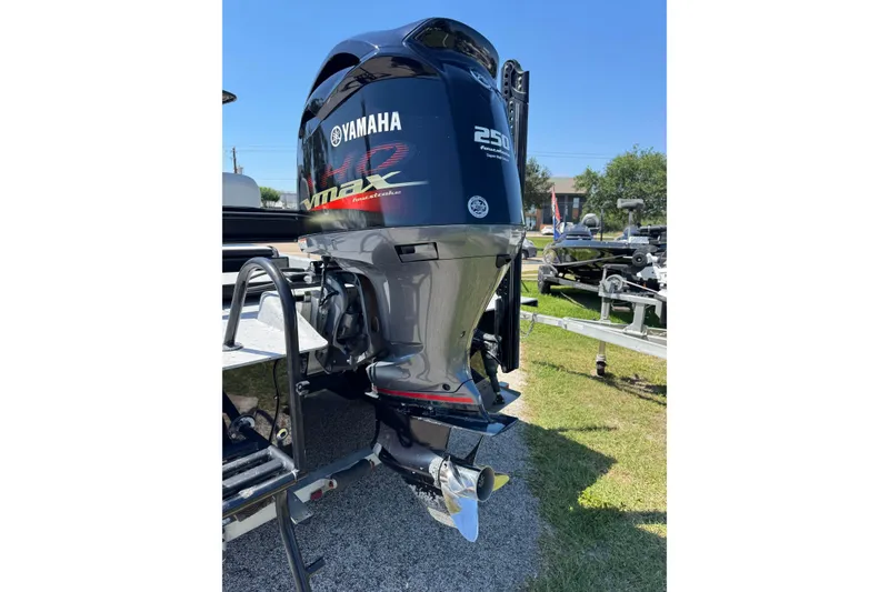 Slide: The Image of Yamaha VMAX 250 outboard motor on 2016 El Pescador 24 CAT boat. - 13
