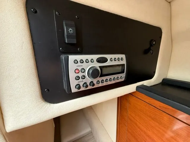 Slide: The Image of Sea Ray Sundancer 260 2008 - 17