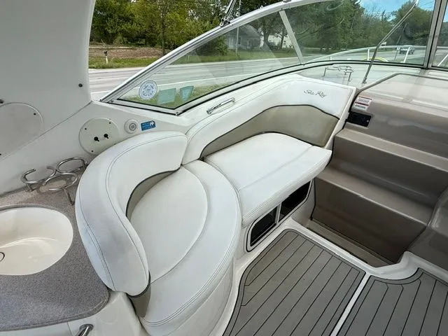 Slide: The Image of Sea Ray Sundancer 260 2008 - 9
