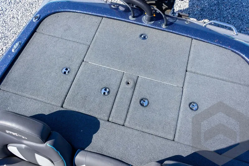 Slide: The Image of 2018 Skeeter ZX250 boat deck with storage compartments and seating. - 32