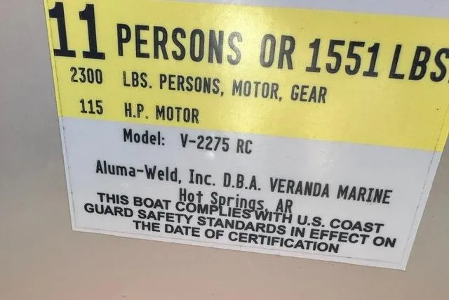 Slide: The Image of Boat capacity label for Veranda Relax V2275RC, 2014 model, 11 persons or 1551 lbs. - 16