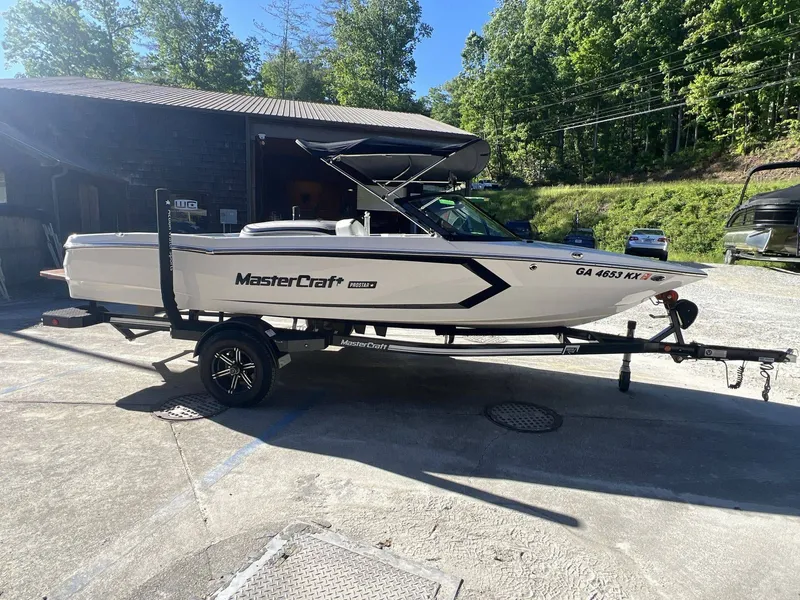 Slide: The Image of MasterCraft ProStar 2023 - 15