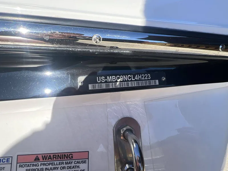 Slide: The Image of MasterCraft ProStar 2023 - 18
