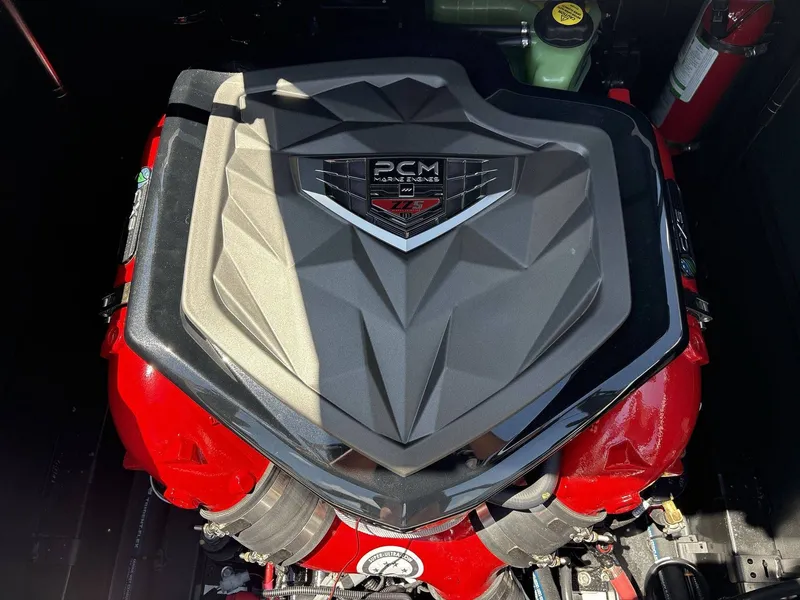 Slide: The Image of Nautique Super Air Nautique S23 2026 - 11