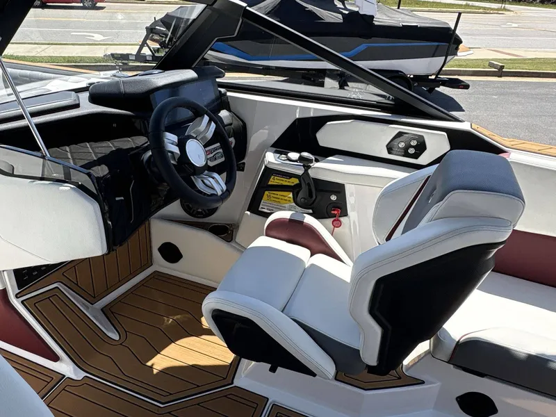 Slide: The Image of Nautique Super Air Nautique S23 2026 - 27