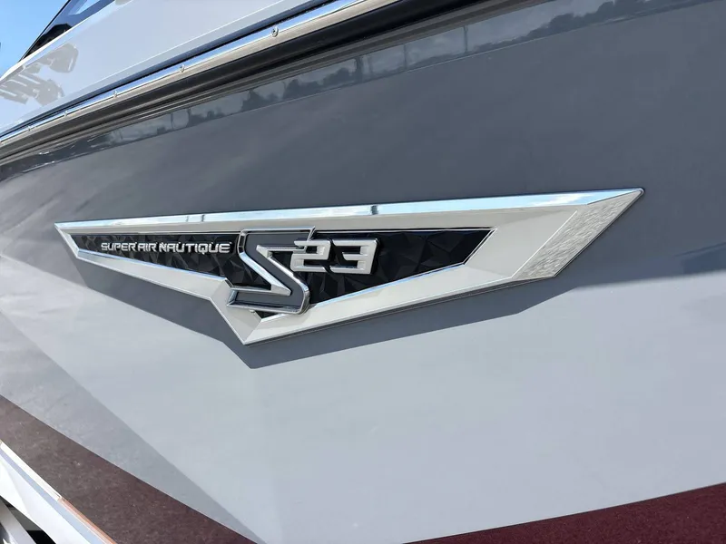 Slide: The Image of Nautique Super Air Nautique S23 2026 - 8