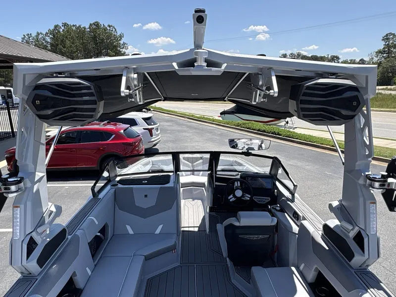 Slide: The Image of Nautique Super Air Nautique GS20 2026 - 10