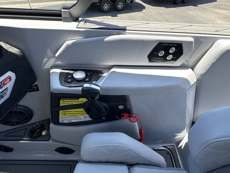 Slide: The Image of Nautique Super Air Nautique GS20 2026 - 21
