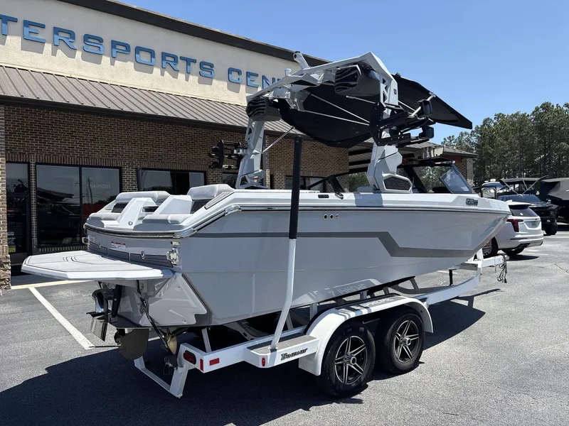 Slide: The Image of Nautique Super Air Nautique GS20 2026 - 3